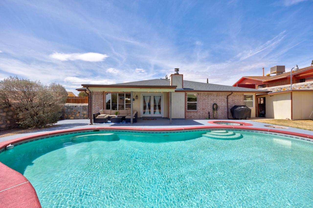 Home With Mountain View/Pool/Tub El Paso Dış mekan fotoğraf